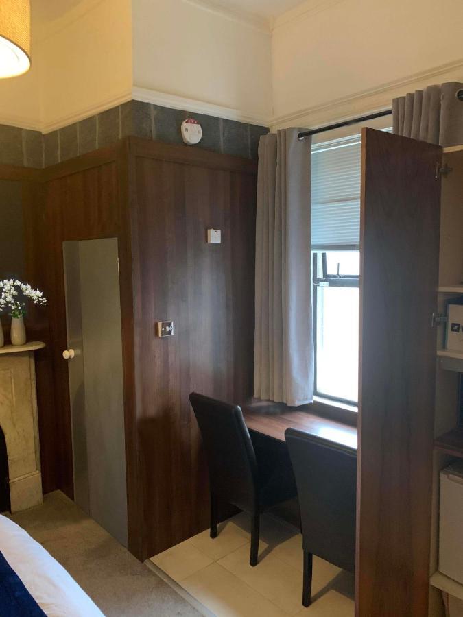 Upstairs Studio - Private Kitchenette And Small En-Suite 都柏林 外观 照片