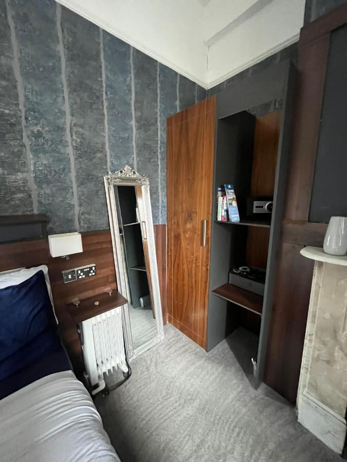 Upstairs Studio - Private Kitchenette And Small En-Suite 都柏林 外观 照片