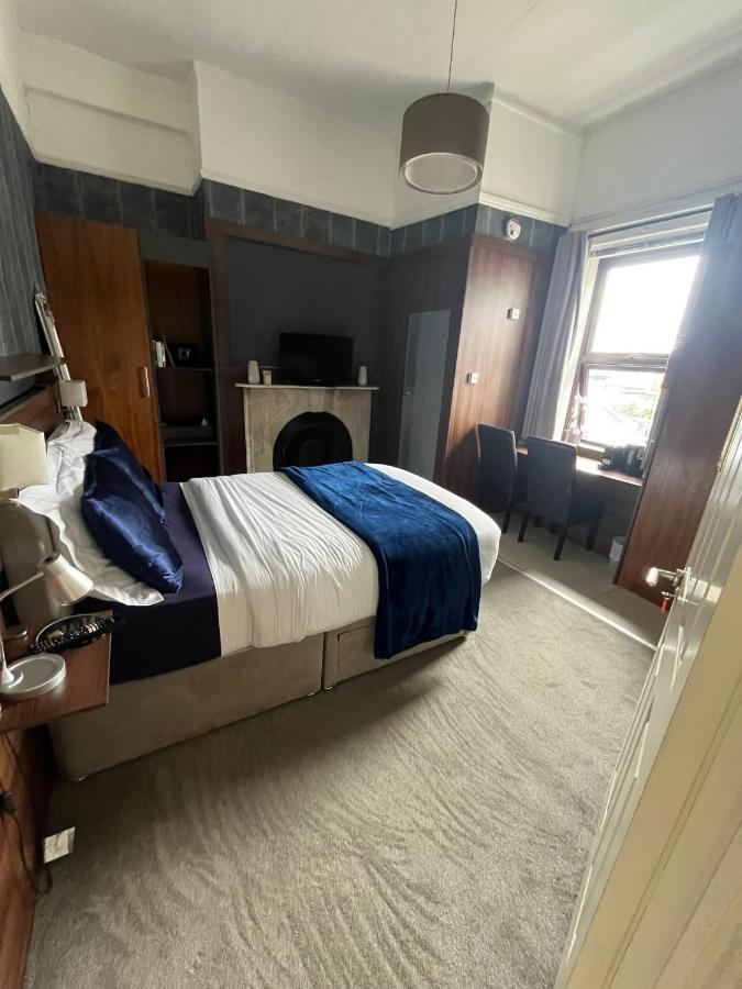 Upstairs Studio - Private Kitchenette And Small En-Suite 都柏林 外观 照片